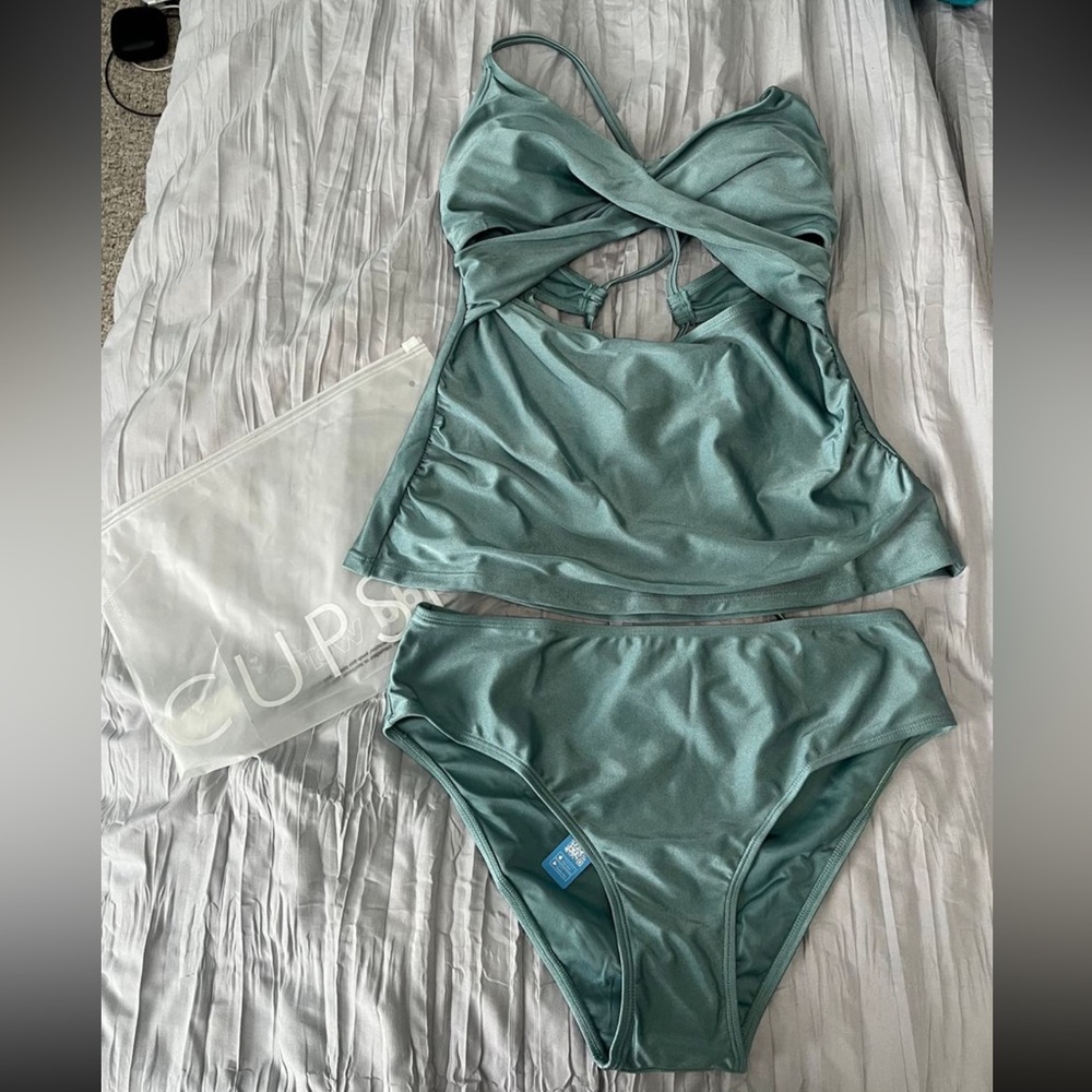 Cupshe swimsuit